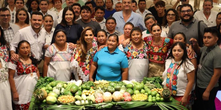 Fortalece Ana Paty Peralta acciones para el bienestar y desarrollo económico