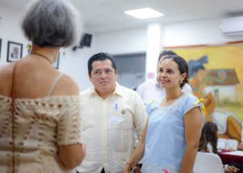Fomenta Ana Paty Peralta participación ciudadana para diseño del futuro de Cancún