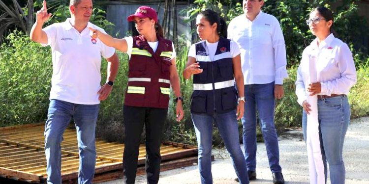 Reafirma Ana Paty Peralta compromiso con certeza jurídica de terrenos