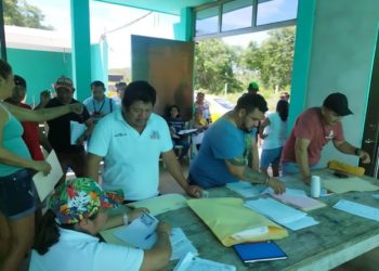 AGEPRO transforma Mahahual: La regularización de tierras avanza para dar certeza jurídica a las familias