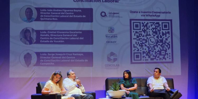 El CCLQROO recibe placa de acreditación otorgada por el Consejo Nacional de Normalización y Certificación de Competencias Laborales