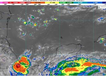 Prevén cielo nublado con chubascos en Quintana Roo