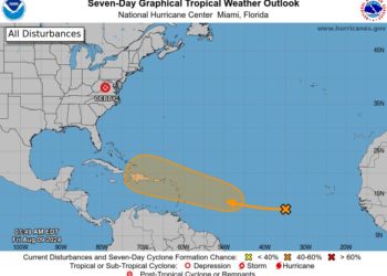 Vigilan zona de baja presión con posibilidad de desarrollo ciclónico en Quintana Roo