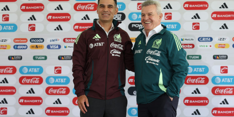Javier Aguirre fue presentado oficialmente junto a Rafael Márquez, quien actuará como su auxiliar técnico