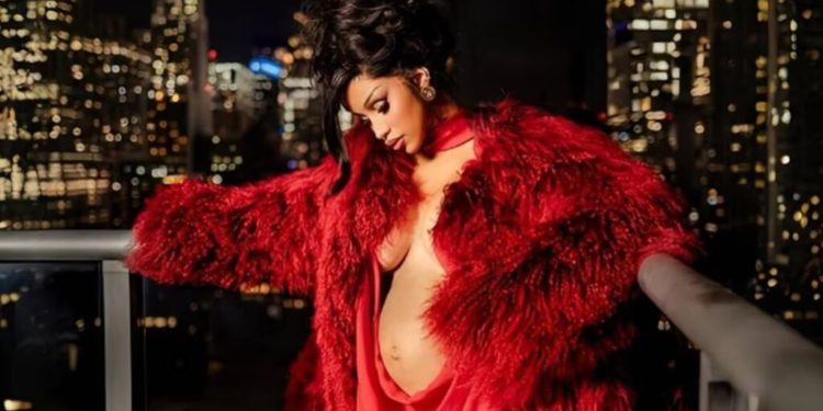 Cardi B revela embarazo después de solicitar su divorcio con el rapero de Migos, Offset