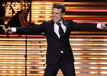 Luis Miguel regresa a México tras un año de su gira