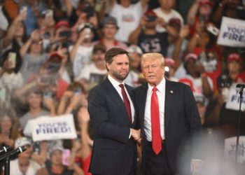 Donald Trump pretende deportar a millones de inmigrantes indocumentados, si gana las elecciones: JD Vance