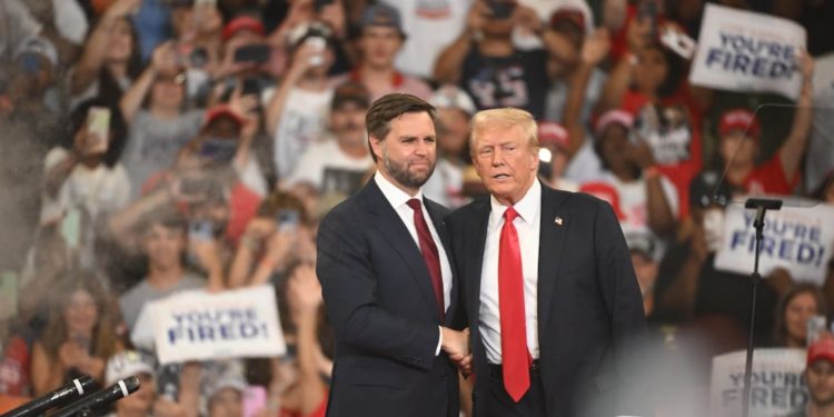 Donald Trump pretende deportar a millones de inmigrantes indocumentados, si gana las elecciones: JD Vance