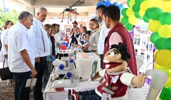 Pasamos de un sector salud “achacoso”, a otro que hoy goza de total bienestar: Carlos Merino