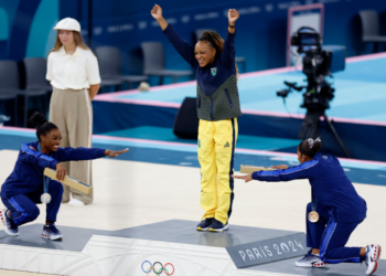 Rebeca Andrade, de Brasil, se convirtió en la primera brasileña en ganar una medalla de oro en París 2024