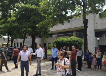 Tiembla en Chiapas y se siente en Tabasco; edificios son evacuados