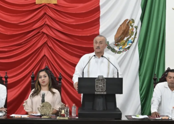 Gobernador Merino presume reducción de 1,700 mdp en deuda pública y aumento en inversión