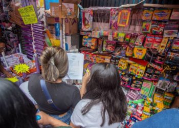 Lista de útiles escolares podría superar los mil pesos para padres de familia