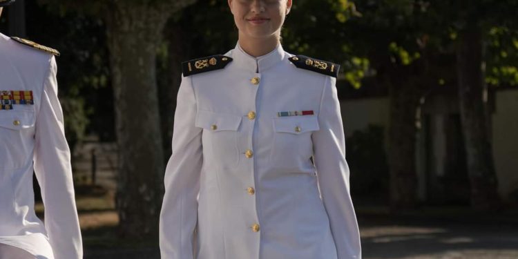 Princesa Leonor empieza su formación militar en la Escuela Naval de Marín