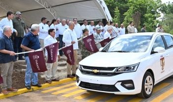 Dotan a FGE de equipamiento y vehículos para continuar garantizando la paz y la seguridad en Tabasco