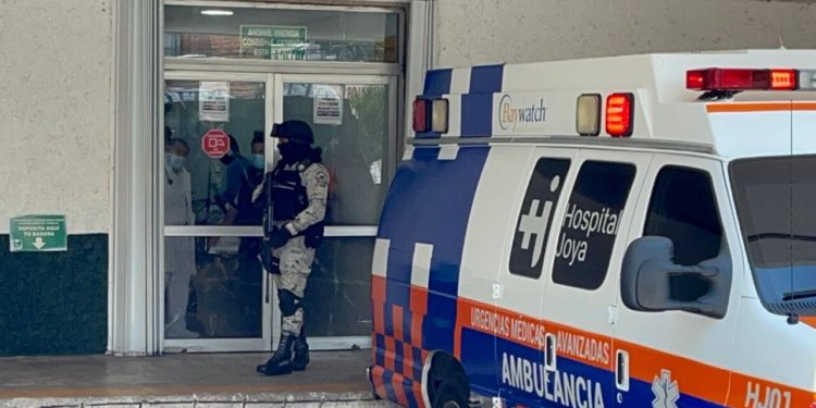 Elementos de la GN resultan gravemente heridos tras accidente en la Zona Hotelera de Cancún