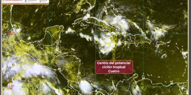Autoridades vigilan ciclón tropical cuatro al este-sureste de Quintana Roo