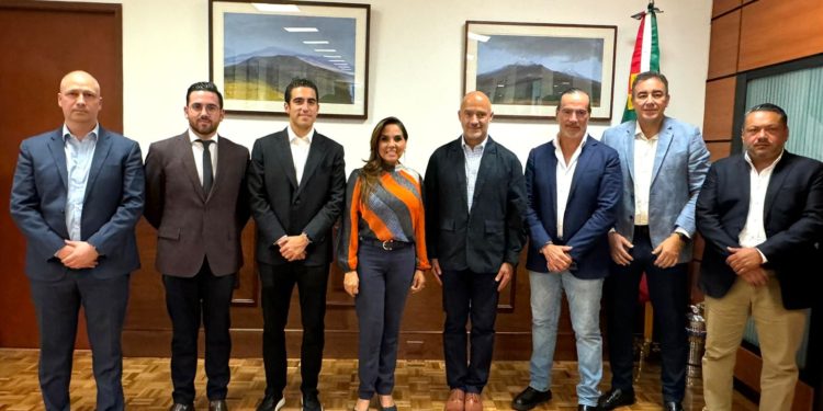 Se reúne Mara Lezama con próximo secretario de la SICT para analizar proyectos de movilidad en beneficio de la población quintanarroense