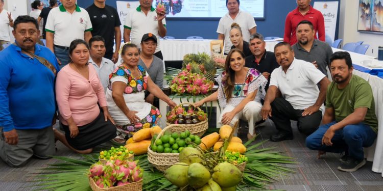 Impulsaremos la venta directa, sin intermediarios y con precios justos a productores del campo de Quintana Roo: Mara Lezama