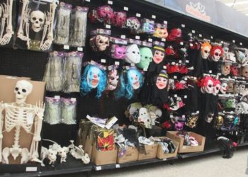 Comercios de Tabasco se preparan para Halloween y Día de Muertos