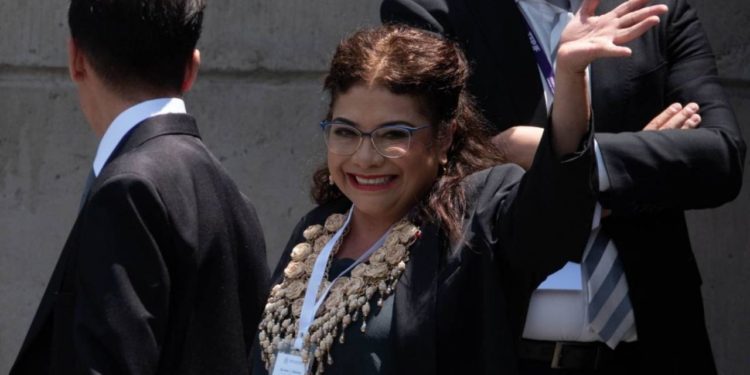 Clara Brugada presenta a nuevos integrantes de su gabinete