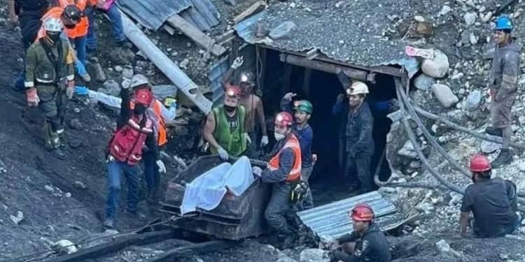 Colapsa mina abandonada dejando dos personas muertas y una herida en Querétaro