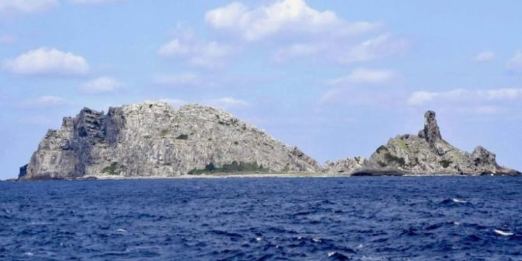 Mexicano es rescatado en Isla Senkaku, Japón