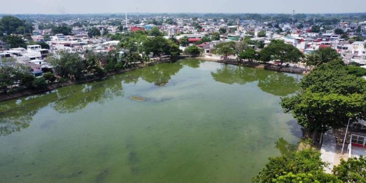Limpieza y desazolve de vasos reguladores en Villahermosa