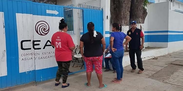 Por deudas de CEAS con CFE cortan suministro eléctrico a pozo de agua de rancherías en Jalapa