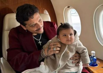 Christian Nodal regresa a Argentina para ver a su hija Inti