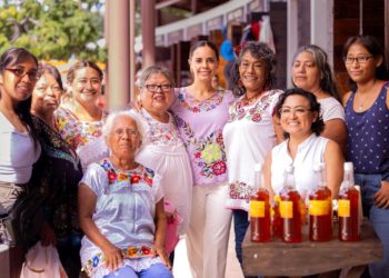 Empodera Ana Paty Peralta a las mujeres cancunenses