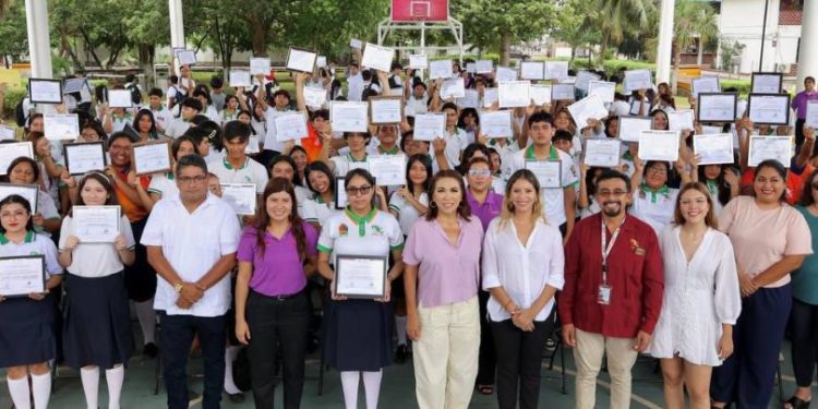 Capacita gobierno de BJ a jóvenes sobre nuevas masculinidades