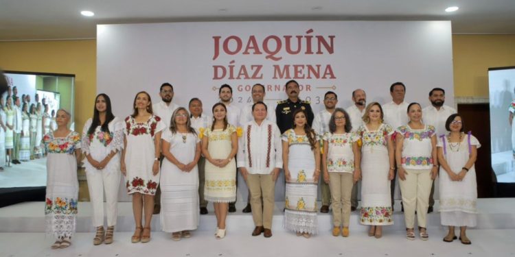 Joaquín Díaz Mena presentó formalmente a su gabinete para el periodo 2024-2030