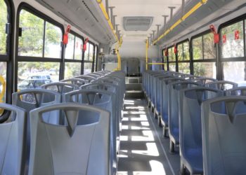 Denuncian a chofer de Turicun por agresión verbal contra una mujer en Cancún