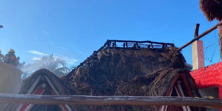 Se incendia hotel de Holbox por fuga de gas LP