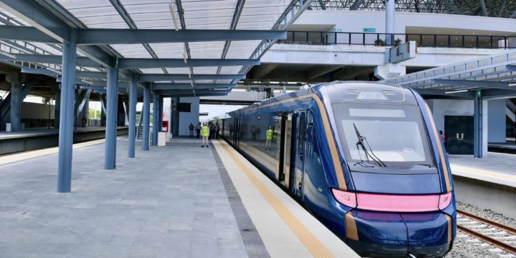 Inauguran el nuevo vagón del Tren Maya, llamado P’atal