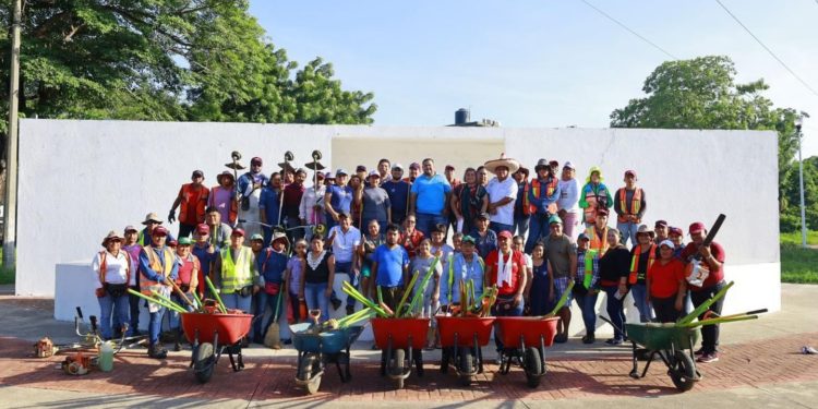 Mejoran su entorno residentes de Gaviotas Sector Explanada con Jornada de Limpieza