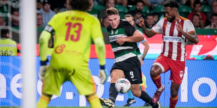 Guillermo Ochoa es elogiado por la Liga de Portugal pese a a goleada del AVS