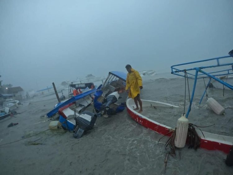 Isla Mujeres tras el paso de la tormenta tropical «Helene»
