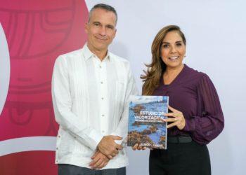 Recibe Mara Lezama el informe de resultados sobre el “Estudio de Valorización del Sargazo” para generar pasivos en activos en Quintana Roo