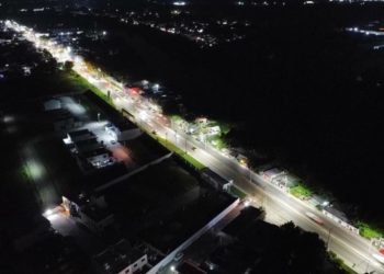 Centro concluye instalación de 372 nuevas luminarias en la carretera Villahermosa-La Isla