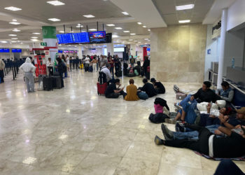 Aeropuerto Internacional de Cancún reporta cancelaciones y demoras de vuelos tras el paso de ‘Helene’