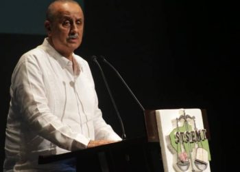 Gobierno de Tabasco adelantará pago de aguinaldo a burócratas por cambio de administración