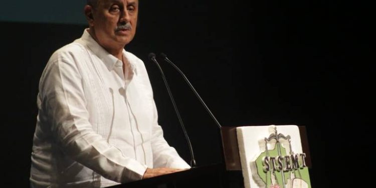 Gobierno de Tabasco adelantará pago de aguinaldo a burócratas por cambio de administración