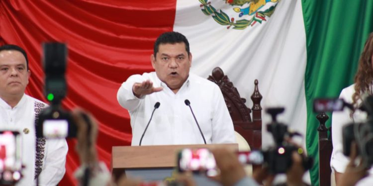 Rinde protesta Javier May Rodríguez como gobernador de Tabasco