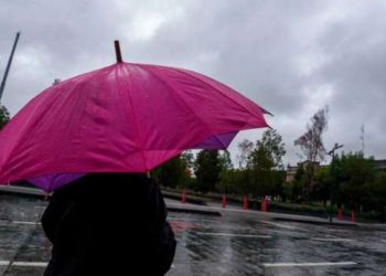 Conagua prevé lluvias muy fuertes de hasta 75 mm en Tabasco por avance de la onda tropical No. 24