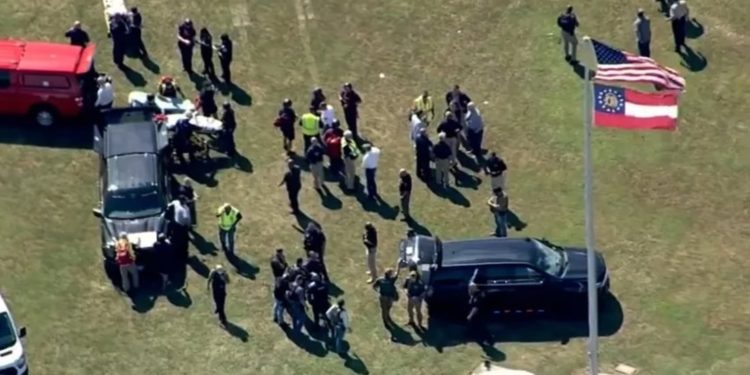 SRE confirma la muerte de un mexicano tras tiroteo en una secundaria de Georgia