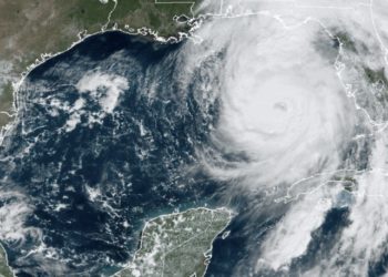 Huracán ‘Helene’ se convierte en categoría 4, alertando a Florida