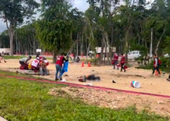 Fuerte accidente deja cuatro heridos y una persona fallecida en el kilómetro 8 rumbo al Aeropuerto de Cancún