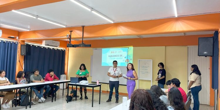 SESESP continúa la capacitación al alumnado de Quintana Roo en temas de prevención del delito